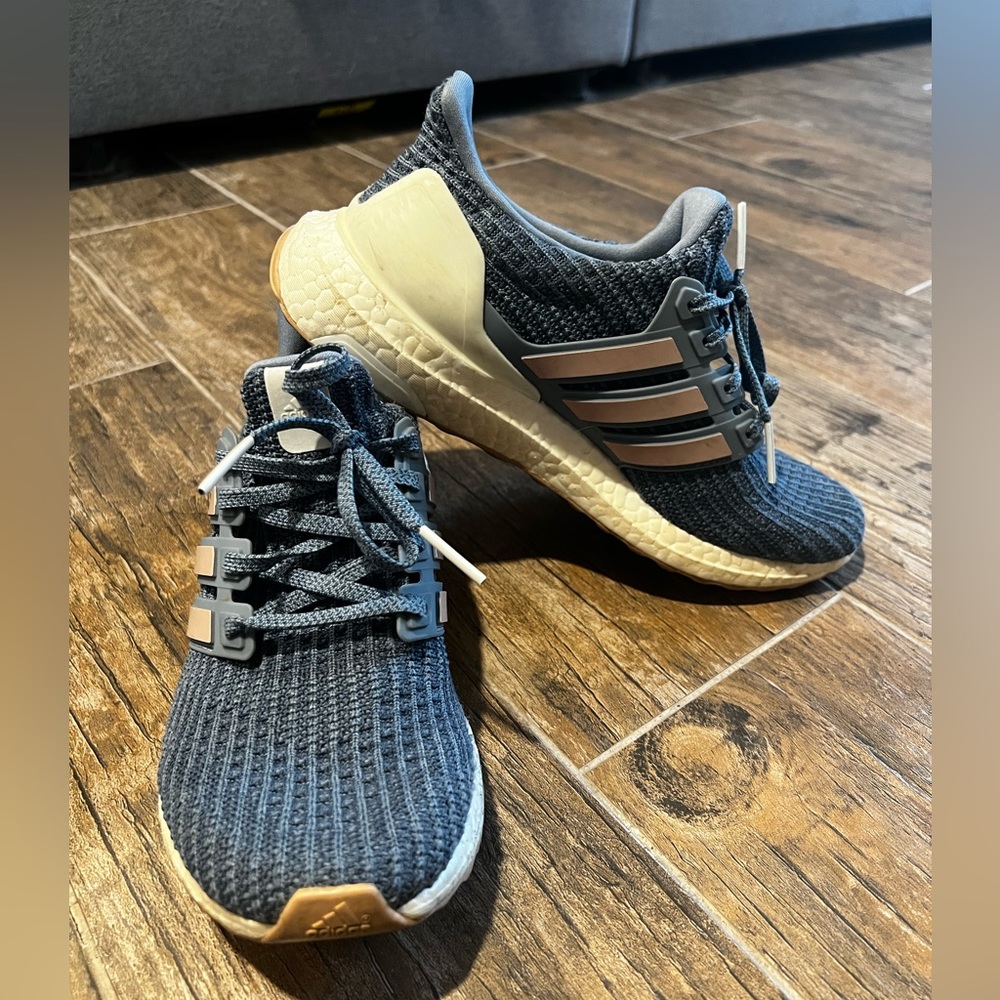 EUC Adidas Ultraboost
